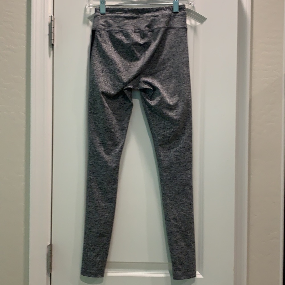 FOREVER 21 SIZE XS LEGGINGS - Picture 5 of 11